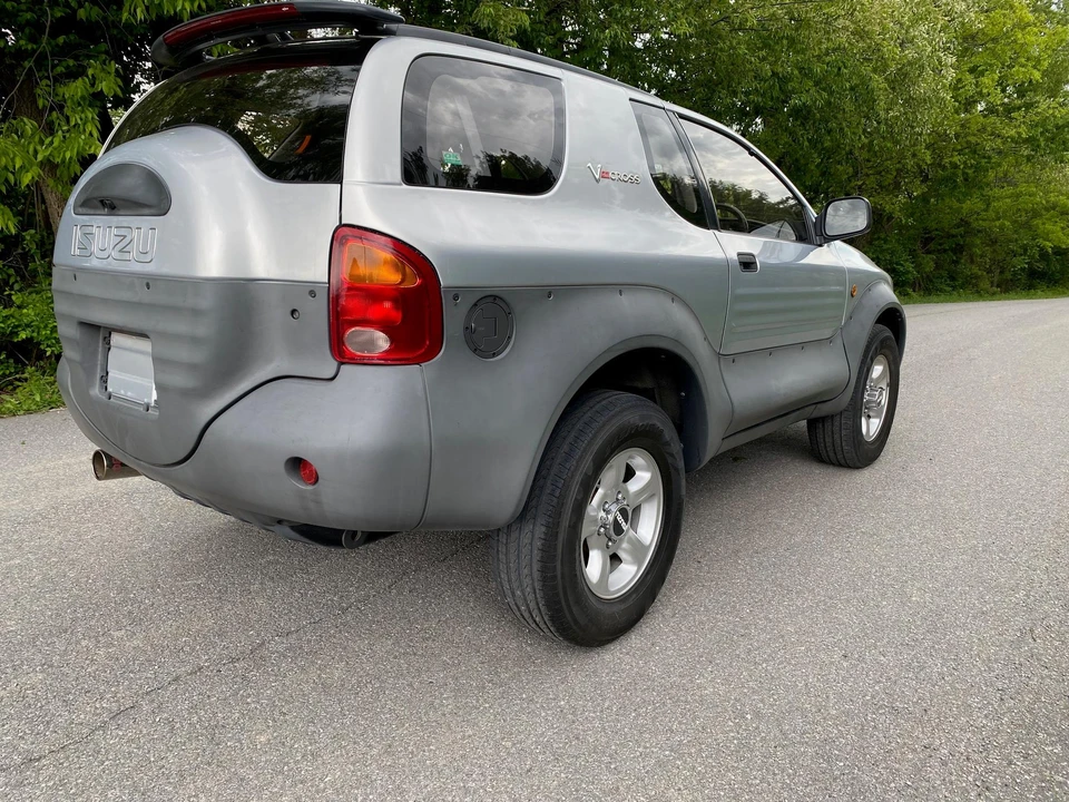 1997 Isuzu VehiCROSS - Image 12 of 31