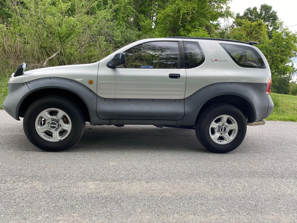 1997 Isuzu VehiCROSS - Image 8 of 31