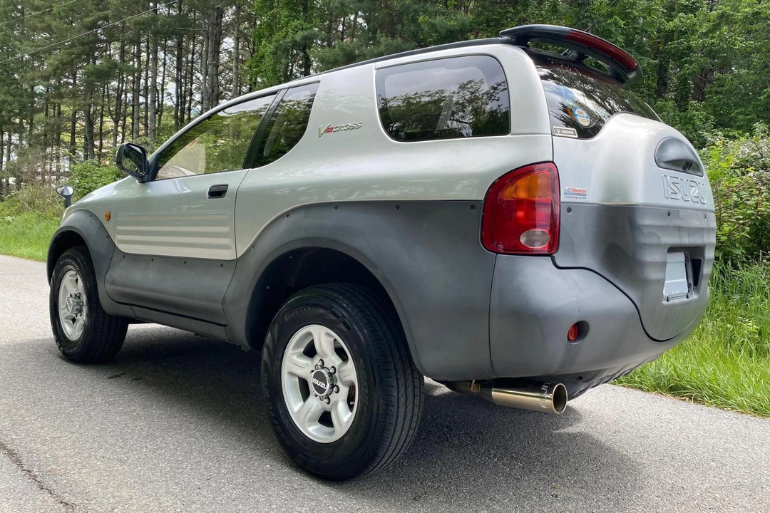 1997 Isuzu VehiCROSS - Image 4 of 31