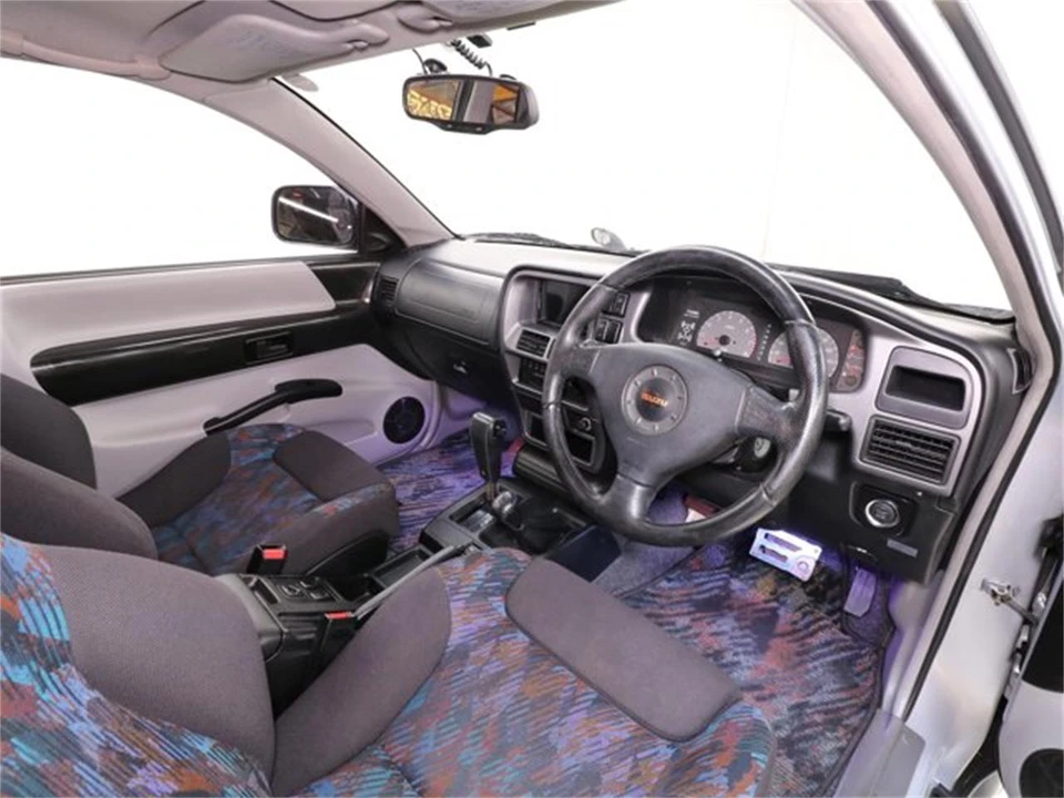 1997 Isuzu VehiCROSS - Image 8 of 31