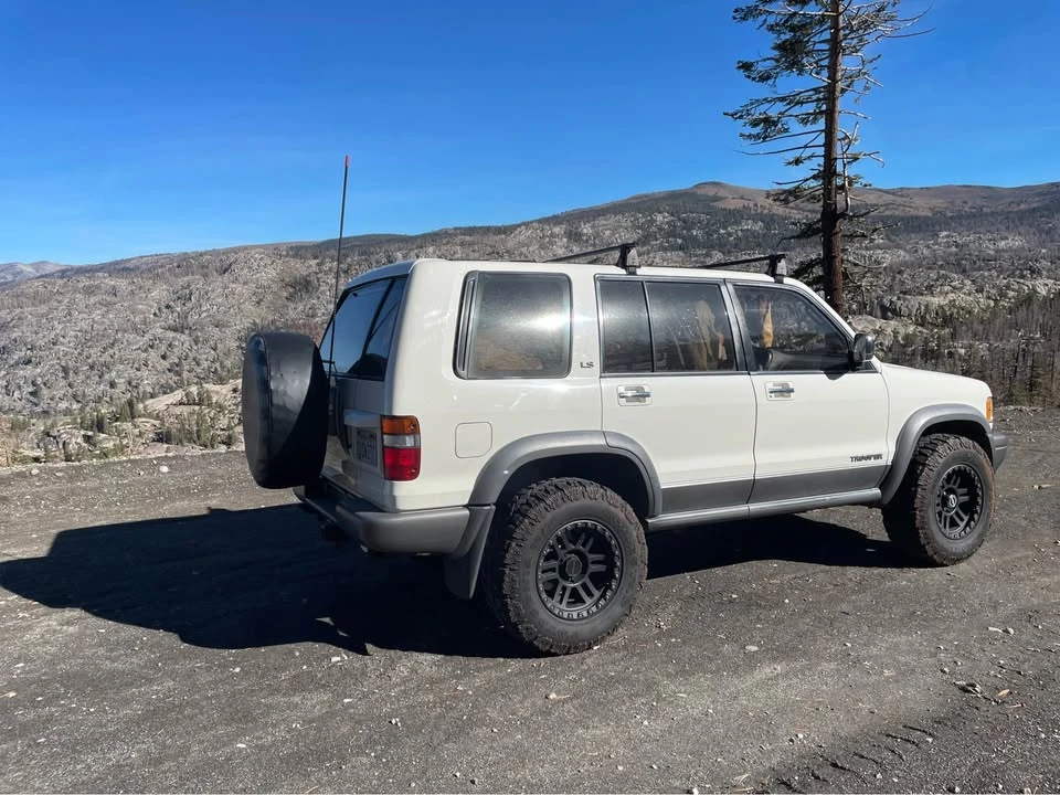 1997 Isuzu Trooper - Image 4 of 15
