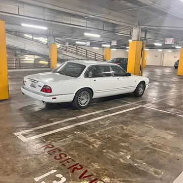 1997 Jaguar Vanden Plas