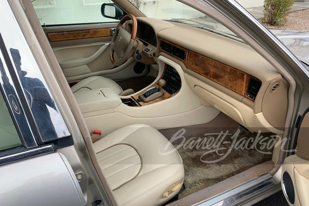 1997 Jaguar X300 XJ - Image 3 of 11