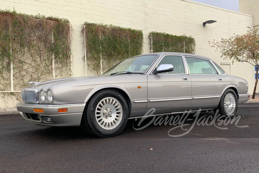 1997 Jaguar X300 XJ - Image 4 of 11