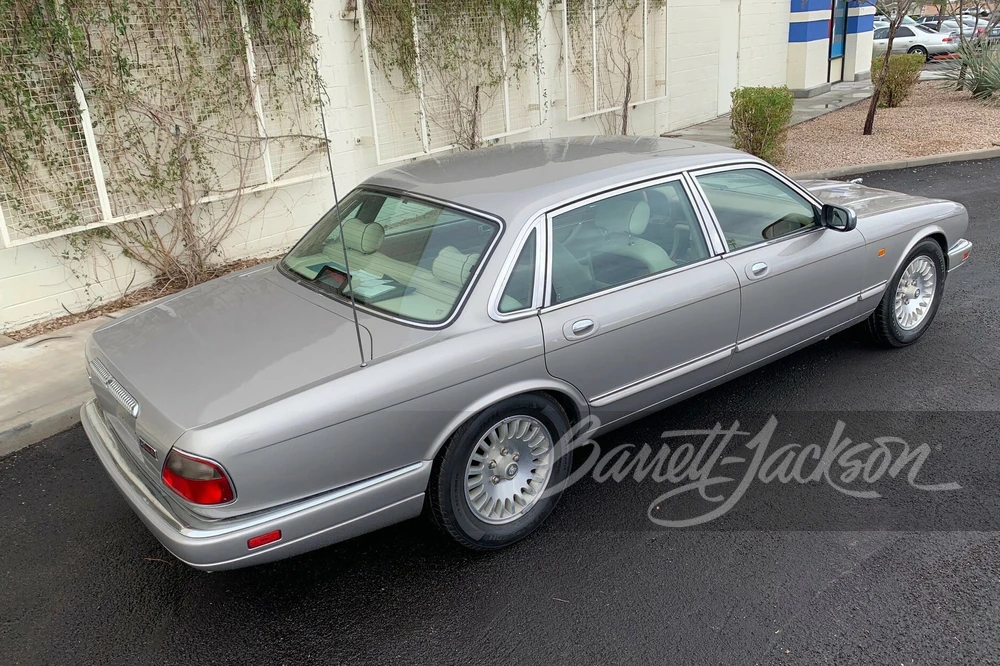 1997 Jaguar X300 XJ - Image 5 of 11