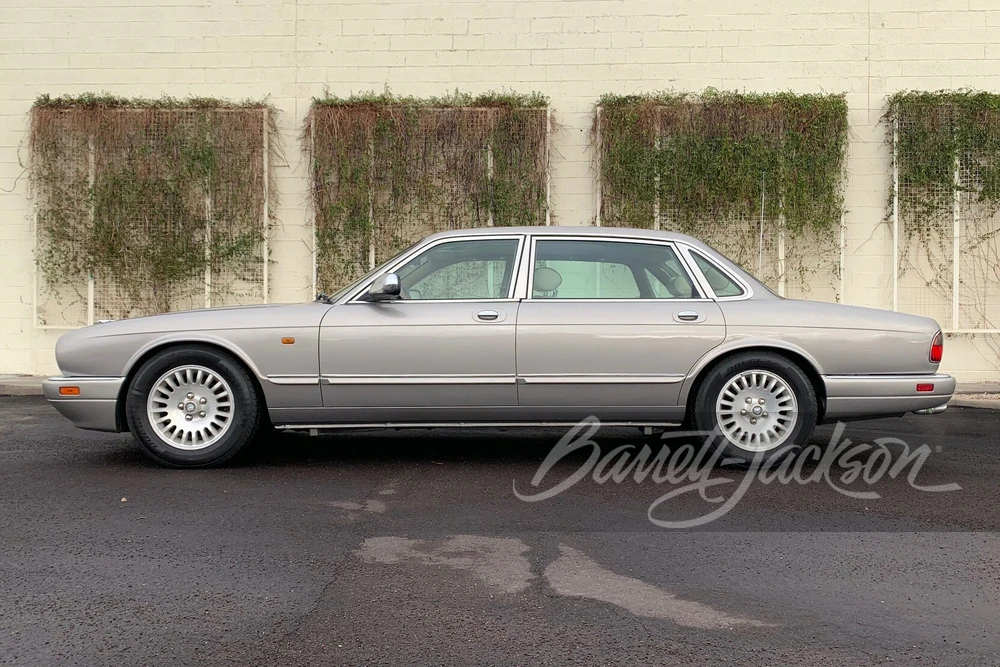 1997 Jaguar X300 XJ - Image 9 of 11