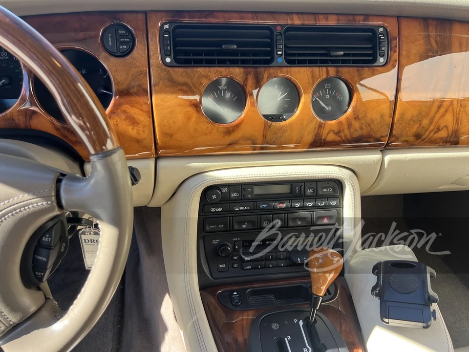 1997 Jaguar X100 XK8 - Image 25 of 31