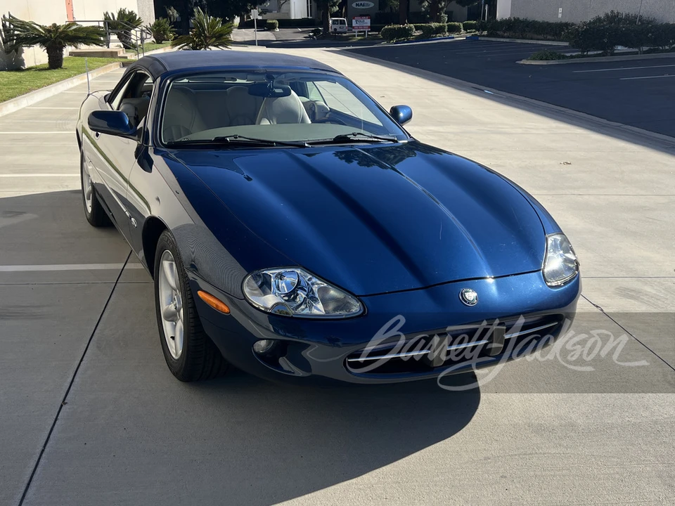 1997 Jaguar X100 XK8 - Image 12 of 31