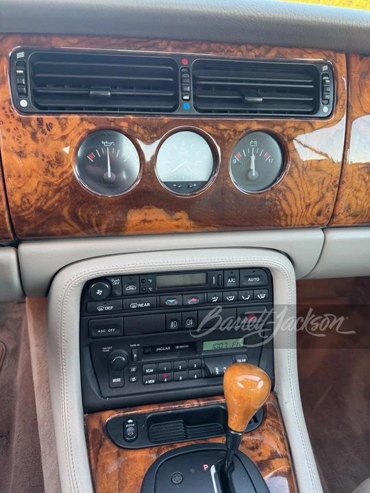 1997 Jaguar X100 XK8 - Image 7 of 14