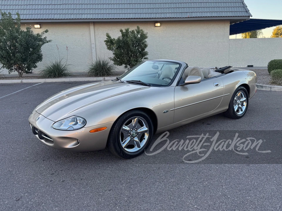 1997 Jaguar X100 XK8 - Image 11 of 14