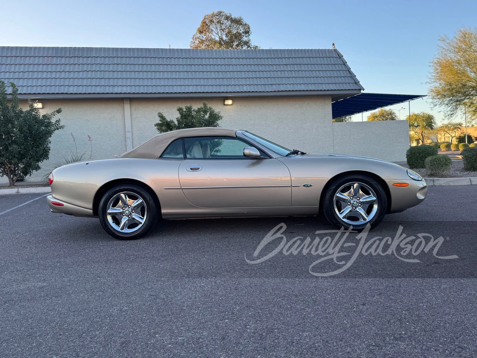 1997 Jaguar X100 XK8 - Image 5 of 14