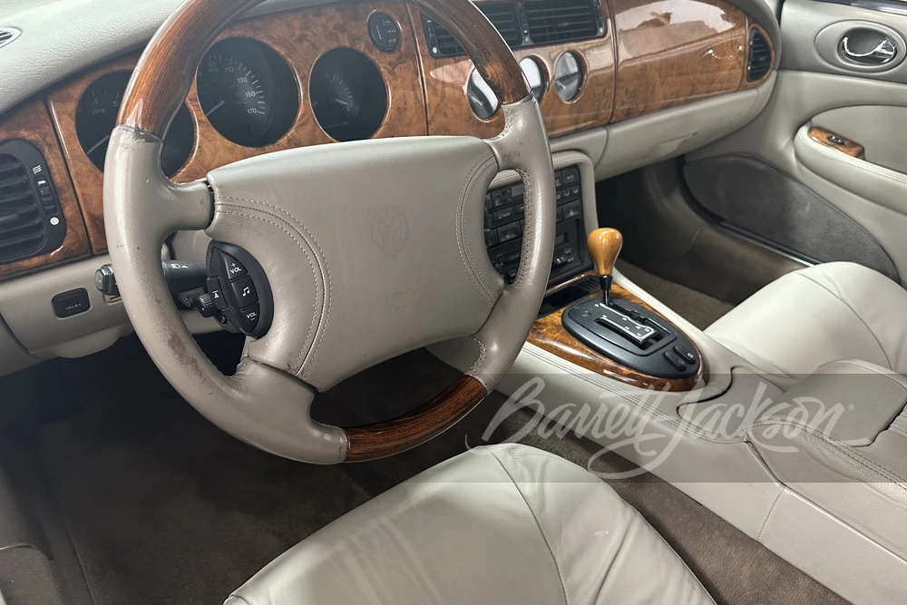 1997 Jaguar X100 XK8 - Image 12 of 20