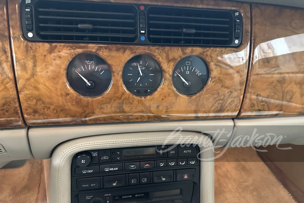 1997 Jaguar X100 XK8 - Image 16 of 20