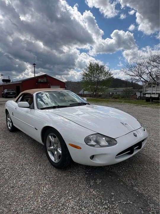 1997 Jaguar X100 XK8 - Image 7 of 13