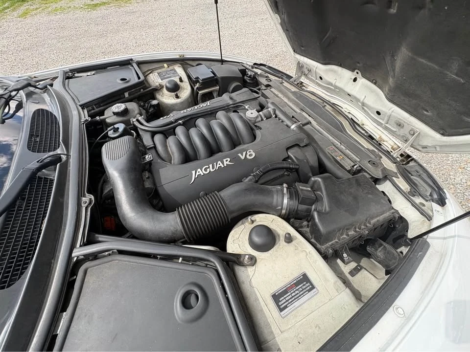 1997 Jaguar X100 XK8 - Image 12 of 13