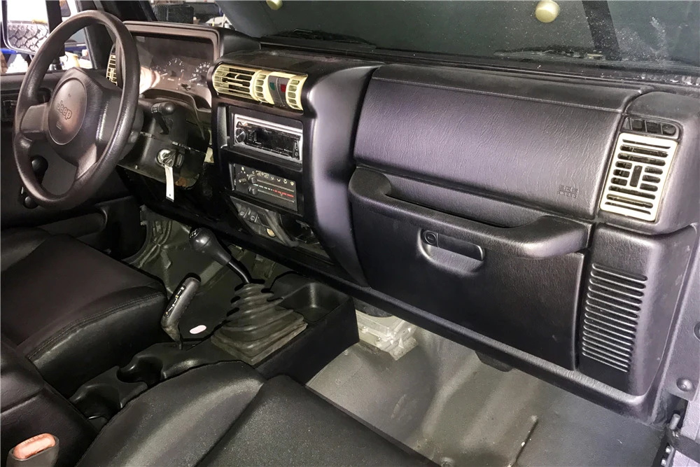 1997 Jeep TJ Wrangler - Image 4 of 5