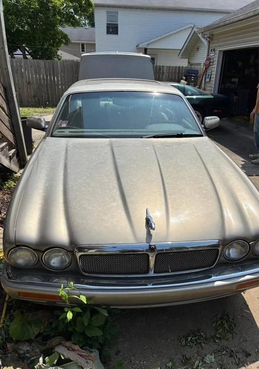 1997 Jaguar X300 XJ - Image 2 of 10