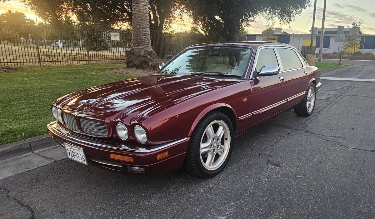 1997 Jaguar X300 XJ - Image 14 of 23