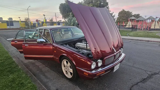 1997 Jaguar Vanden Plas