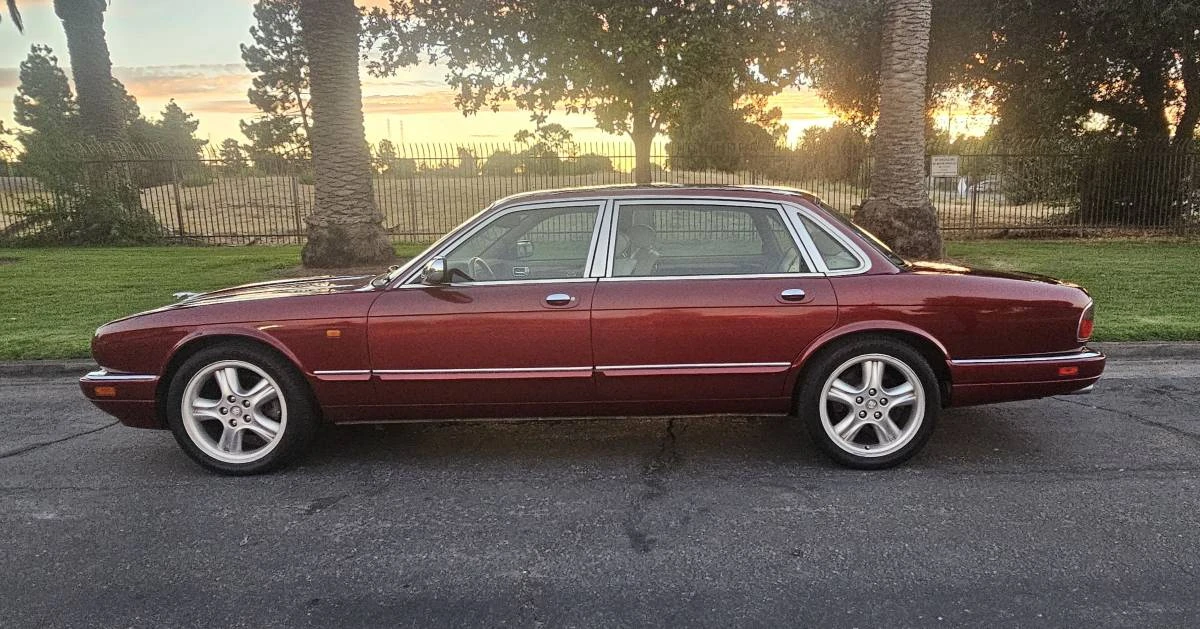 1997 Jaguar X300 XJ - Image 15 of 23