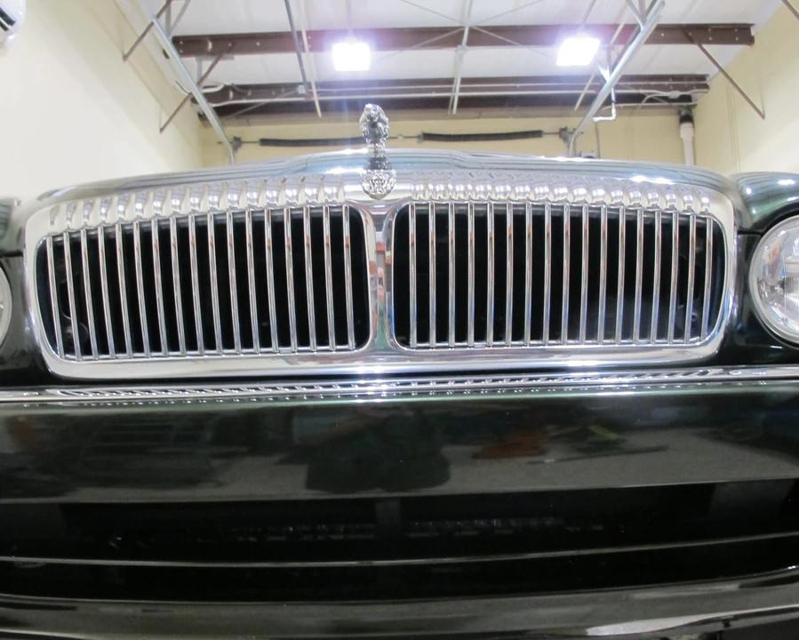 1997 Jaguar X300 XJ - Image 12 of 31
