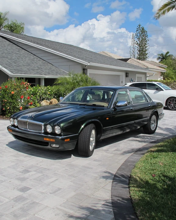 1997 Jaguar X300 XJ - Image 2 of 31