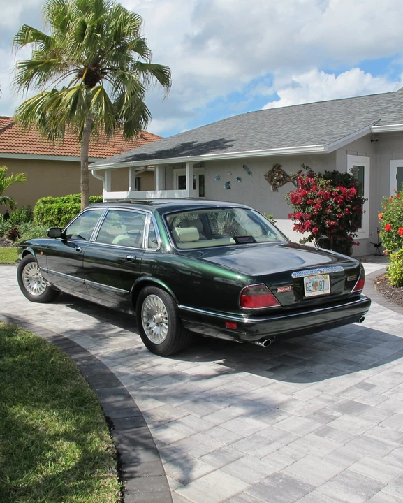 1997 Jaguar X300 XJ - Image 9 of 31