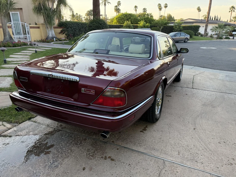 1997 Jaguar X300 XJ - Image 12 of 31