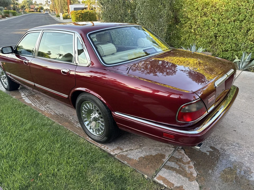 1997 Jaguar X300 XJ - Image 19 of 31