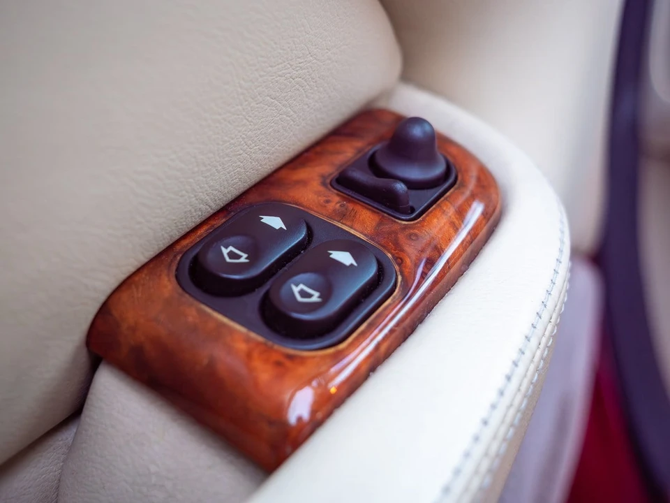 1997 Jaguar X100 XK8 - Image 30 of 30