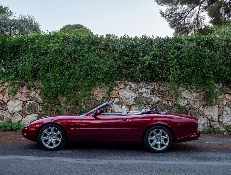 1997 Jaguar X100 XK8 - Image 6 of 30