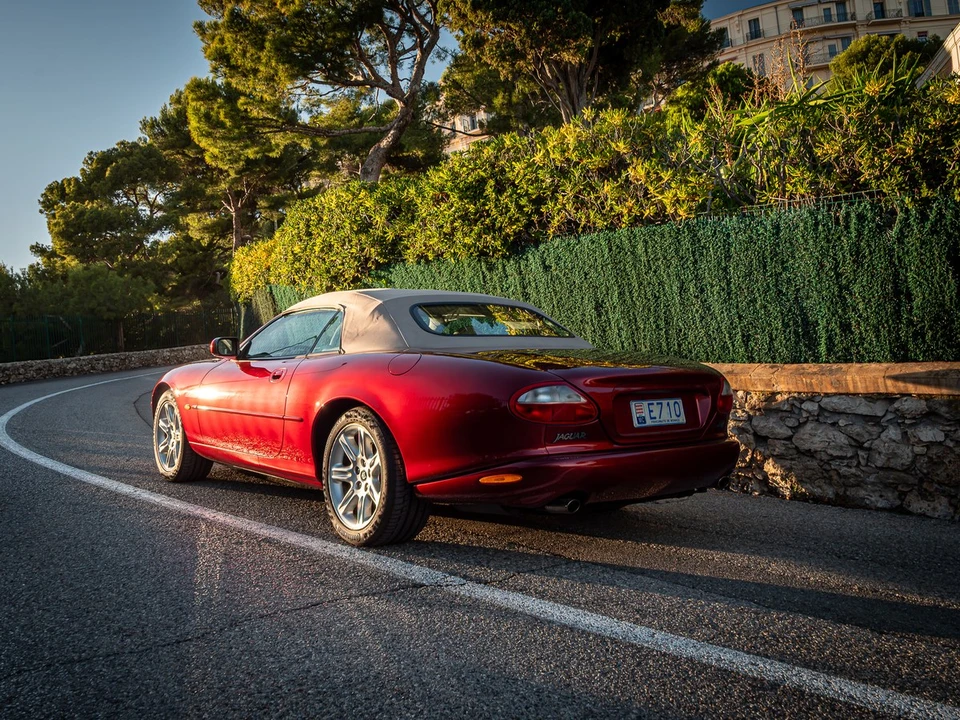 1997 Jaguar X100 XK8 - Image 10 of 30