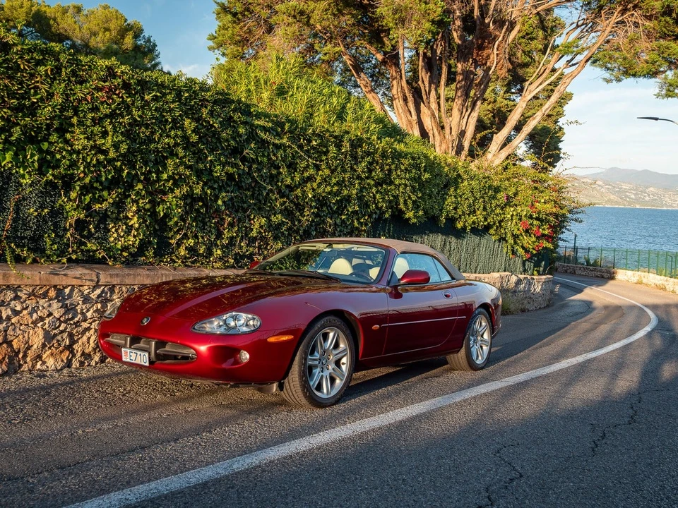 1997 Jaguar X100 XK8 - Image 14 of 30