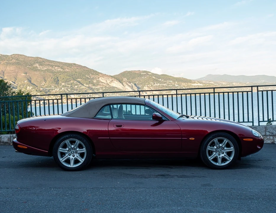 1997 Jaguar X100 XK8 - Image 17 of 30