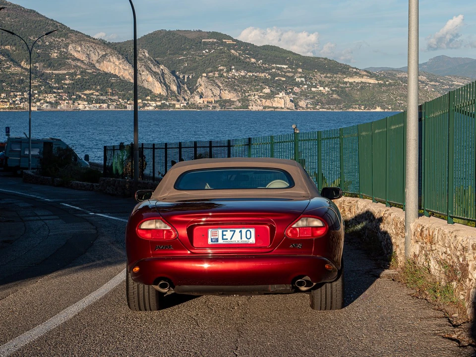 1997 Jaguar X100 XK8 - Image 12 of 30