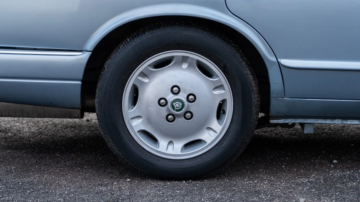 1997 Jaguar X300 XJ - Image 12 of 30