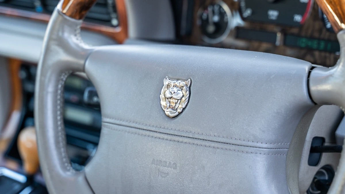 1997 Jaguar X300 XJ - Image 18 of 30