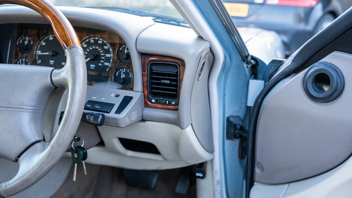 1997 Jaguar X300 XJ - Image 21 of 30