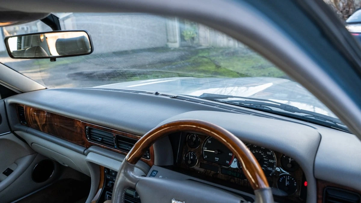 1997 Jaguar X300 XJ - Image 23 of 30