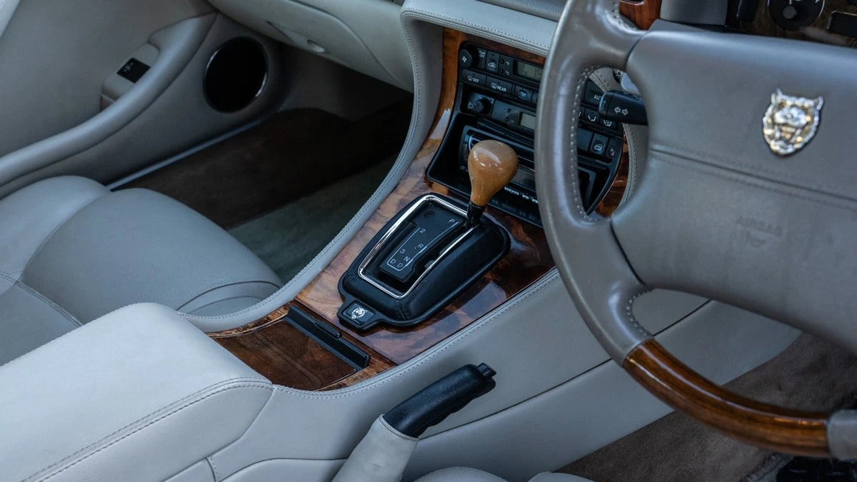 1997 Jaguar X300 XJ - Image 24 of 30