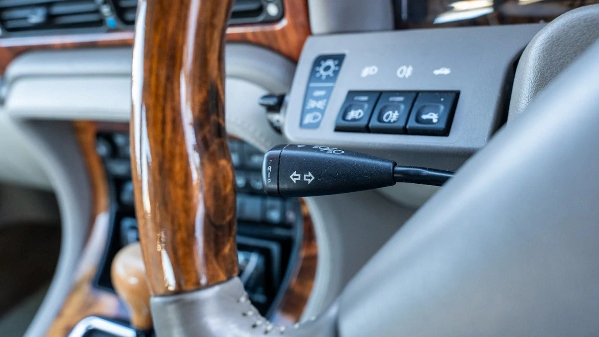 1997 Jaguar X300 XJ - Image 27 of 30