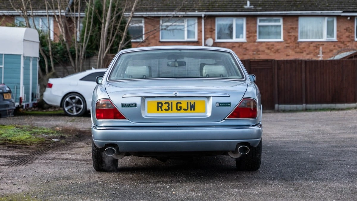 1997 Jaguar X300 XJ - Image 5 of 30