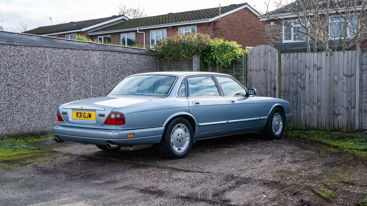 1997 Jaguar X300 XJ - Image 9 of 30