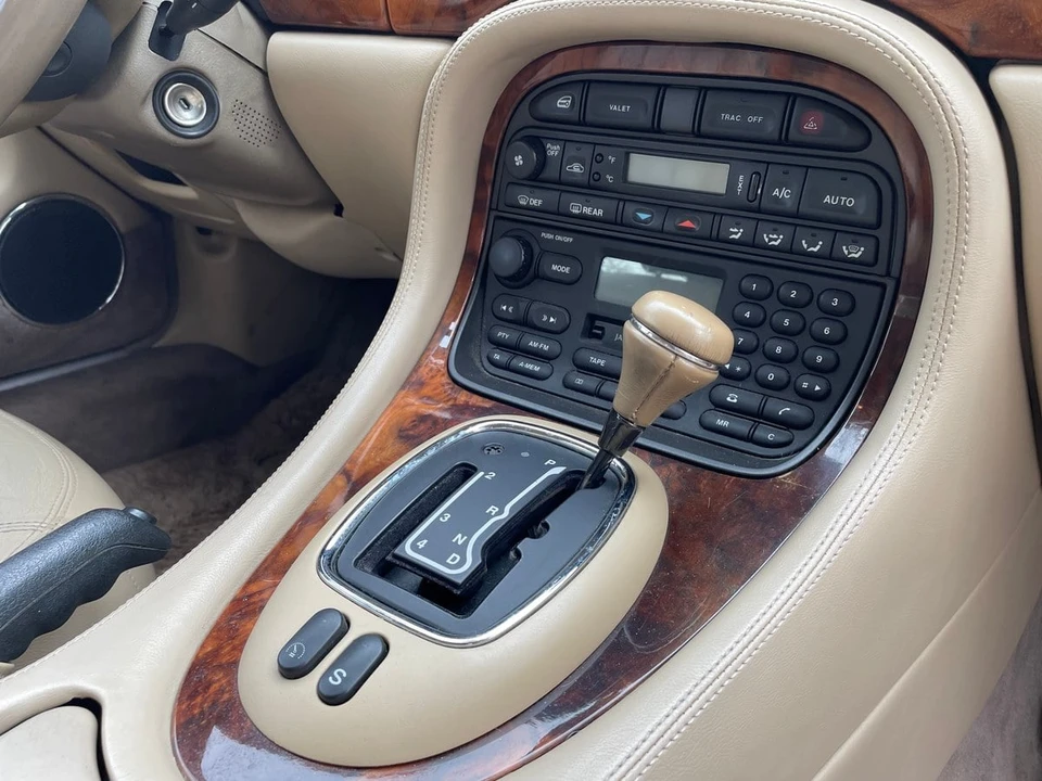 1997 Jaguar X300 XJ - Image 24 of 30