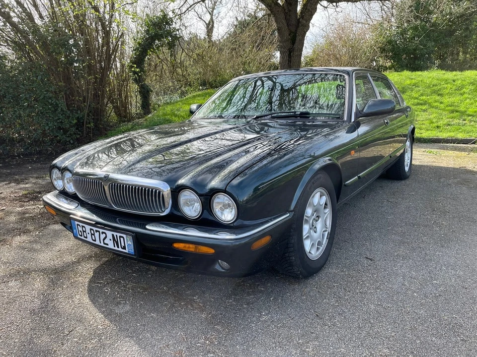 1997 Jaguar X300 XJ - Image 4 of 30