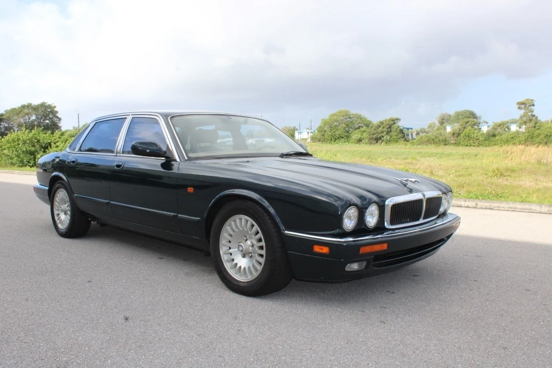 1997 Jaguar X308 XJ - Image 11 of 21