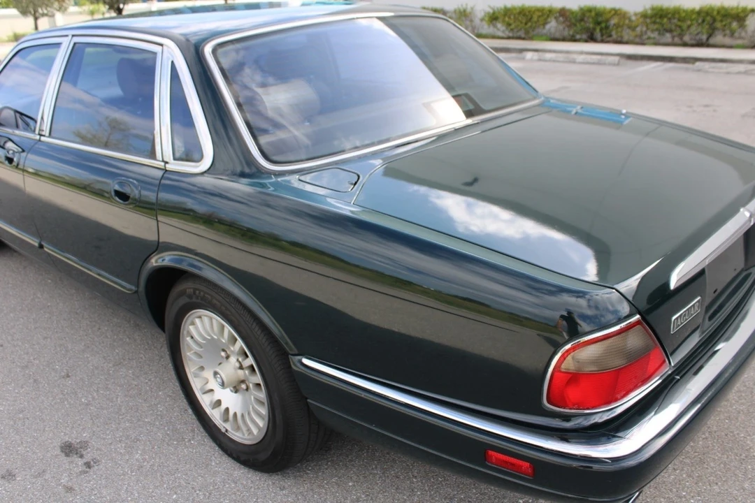 1997 Jaguar X308 XJ - Image 14 of 21