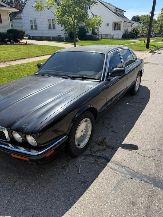 1997 Jaguar X300 XJ - Image 2 of 7
