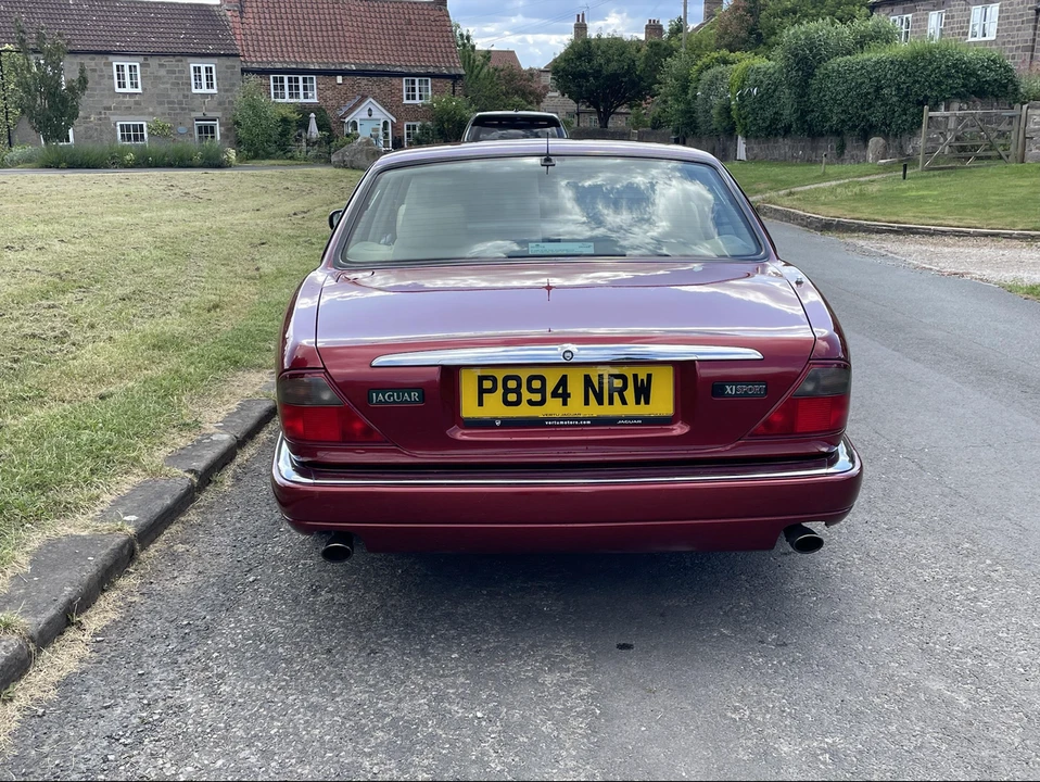 1997 Jaguar X300 XJ - Image 18 of 30