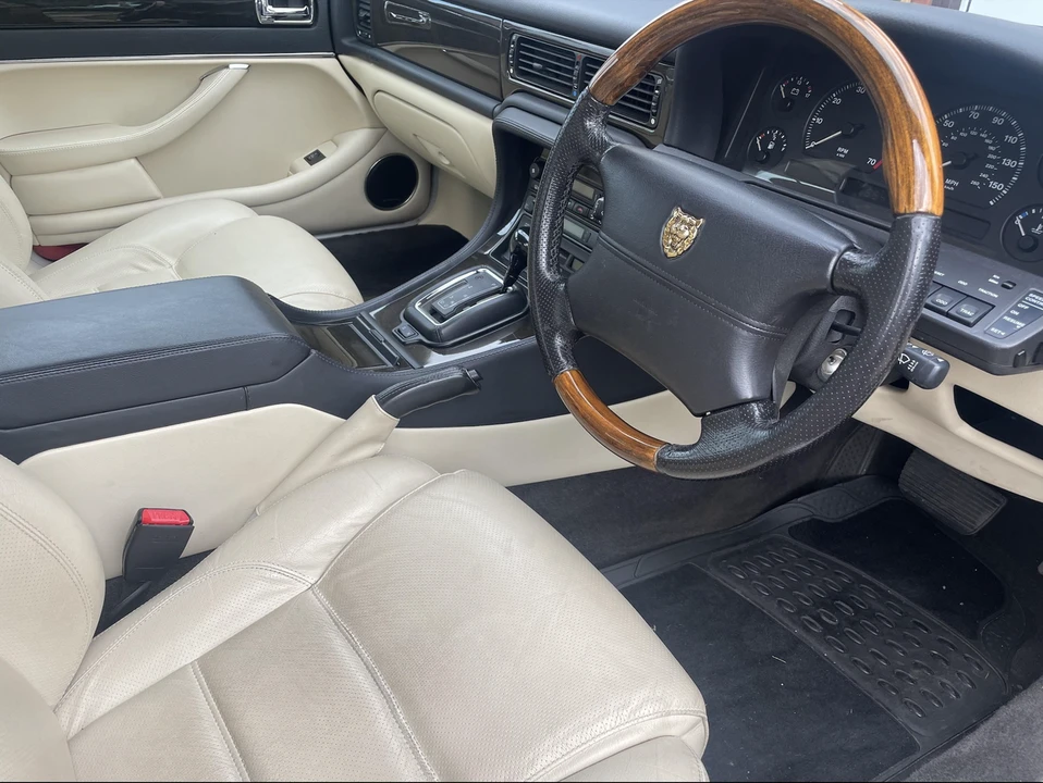 1997 Jaguar X300 XJ - Image 22 of 30
